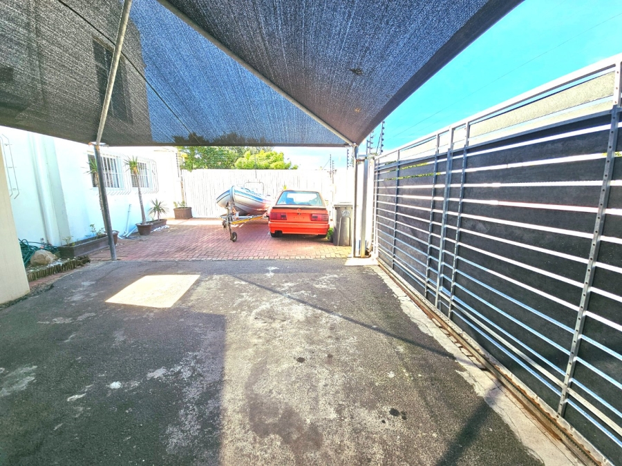4 Bedroom Property for Sale in Marina Da Gama Western Cape
